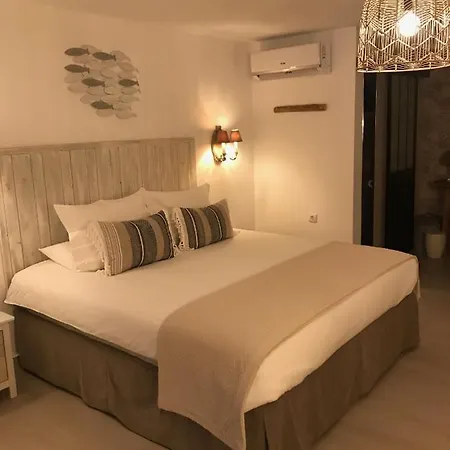 Bed and breakfast Pura, Clothing Optional Guestrooms Elche