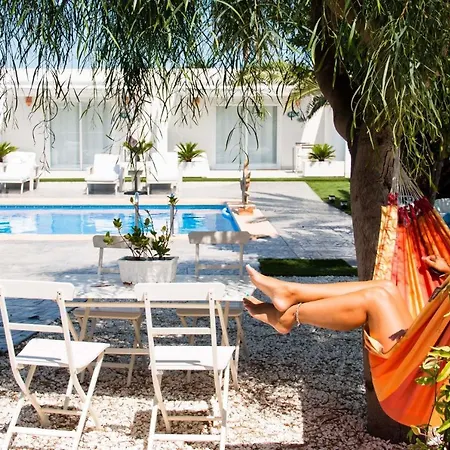 Pura, Clothing Optional Guestrooms Bed & Breakfast